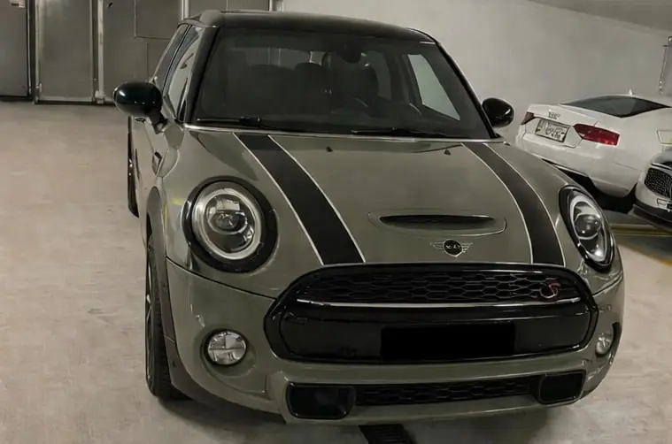 MINI Cooper S Steptronic — Sportivité britannique et efficacité énergétique — vista esterna