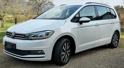 VW Touran 2.0 TDI BlueMotion — Monospace familial efficace, 42'400 km seulement — Außenansicht