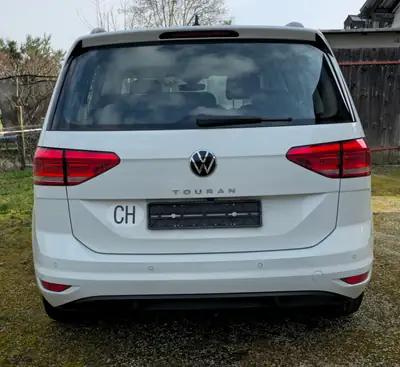 VW Touran 2.0 TDI BlueMotion — Monospace familial efficace, 42'400 km seulement — Armaturenbrett