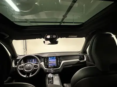 Volvo XC60 T6 eAWD Plug-in Hybrid — SUV premium 398 ch, électrifié et ultra-équipé — Thumbnail 17