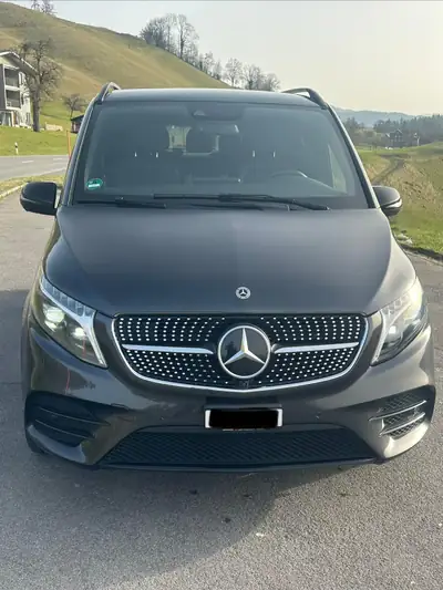 Mercedes-Benz V 300 d Lang Swiss Edition 4Matic — Monospace premium 7 places, toit panoramique — Miniature 8
