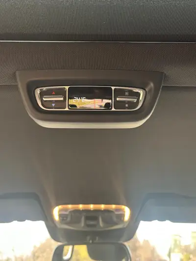 Mercedes-Benz V 300 d Lang Swiss Edition 4Matic — Monospace premium 7 places, toit panoramique — Miniature 14