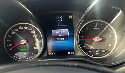 Mercedes-Benz V 300 d Lang Swiss Edition 4Matic — Monospace premium 7 places, toit panoramique — Miniature 15
