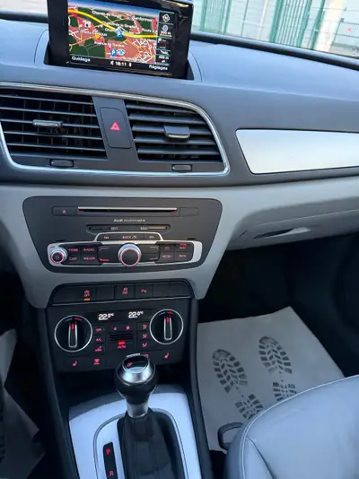 Audi Q3 1.4 TFSI S-tronic — SUV compact dynamique, 68'000 km seulement — Miniature 15