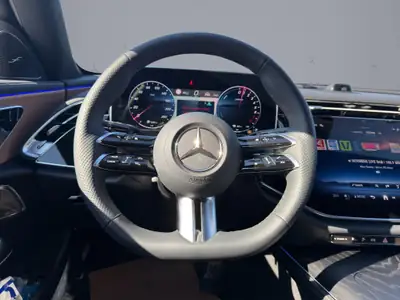 Mercedes-Benz E 400 e AMG Line 4Matic — Hybride rechargeable, 1700 km seulement — Miniature 12