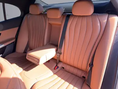 Mercedes-Benz E 400 e AMG Line 4Matic — Hybride rechargeable, 1700 km seulement — Miniature 10