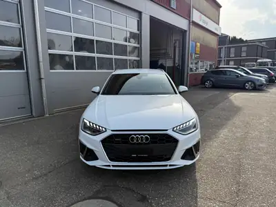 Audi A4 Avant 45 TFSI S line — Break sportif quattro, fraîchement révisé — Heckansicht