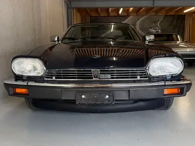 Jaguar XJ-S 5.3 V12 Convertible Targa 1986 — Légende anglaise, chef-d'œuvre mécanique — côté