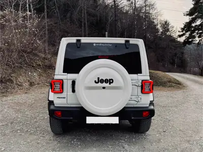 Jeep Wrangler 80th Anniversary Unlimited 4xe — Hybride rechargeable, toit convertible, 55 000 km — rear view