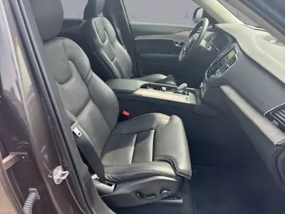 Volvo XC90 2.0 T8 TE Ultimate Dark — Hybride rechargeable 7 places, 41 000 km — Miniatur 16