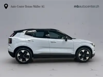 Volvo EX30 E40 Plus — SUV électrique compact, 14'000 km seulement — détail