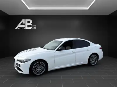 Alfa Romeo Giulia 2.2 JTDM — Berline diesel sportive, 171000 km, sans sinistre — side view