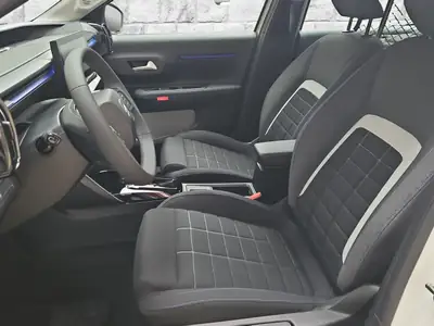 Citroën C3 e-C3 44kWh Van — Utilitaire électrique compact, 3500 km seulement — Miniatur 9