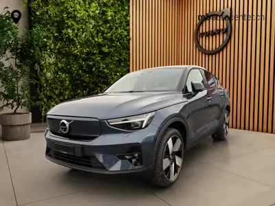 Volvo EC40 Twin Performance Ultra AWD 2026 — Électrique haute performance, quasi neuve — vue extérieure