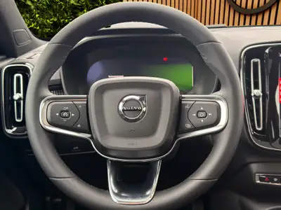 Volvo EC40 Twin Performance Ultra AWD 2026 — Électrique haute performance, quasi neuve — Miniature 12