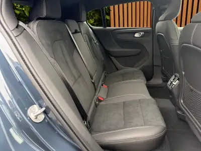 Volvo EC40 Twin Performance Ultra AWD 2026 — Électrique haute performance, quasi neuve — Miniature 17