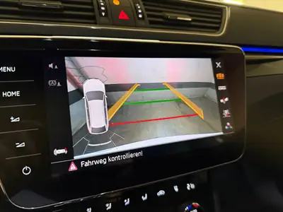 Skoda Superb Combi 2.0 TDi L&K 4x4 — Monospace familial robuste, 4x4 intégral et service complet — Thumbnail 15