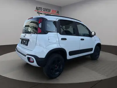 Fiat Panda 0.9 Cross TwinAir Turbo 4x4 — Petit baroudeur robuste et économe — detail