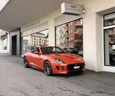 Jaguar F-Type Convertible 5.0 V8 S/C — Roadster British iconique, 495 ch et couleur de lancement — détail