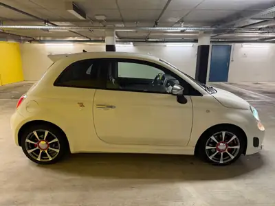 Fiat 595 Abarth 1.4 Turbo — Sportive compacte dynamique, 99'100 km — Innenraum