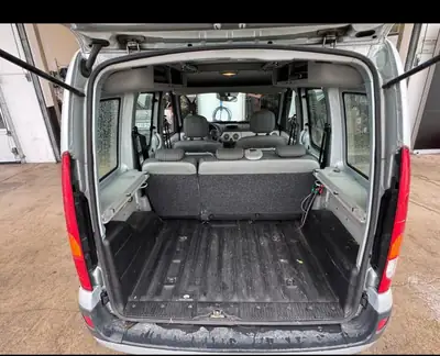 Renault Kangoo 2008 — Utilitaire compact fiable, sans sinistre, gris métallisé — cruscotto