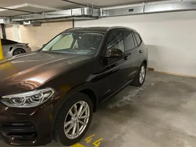 BMW X3 xDrive 20d xLine — Diesel performant, toit panoramique, excellent état — tableau de bord