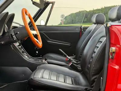 Alfa Romeo Spider 2.0 Veloce 1982 — Cabriolet légendaire, 129'200 km, sans sinistre — Miniature 10