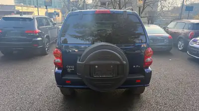 Jeep Cherokee 3.7 V6 Limited — SUV robuste, moteur V6 puissant, 185 000 km — interior