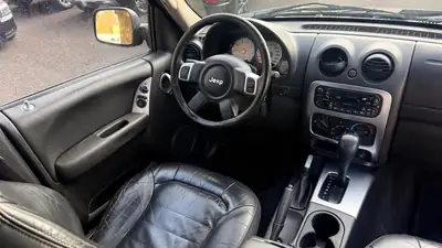 Jeep Cherokee 3.7 V6 Limited — SUV robuste, moteur V6 puissant, 185 000 km — Thumbnail 8