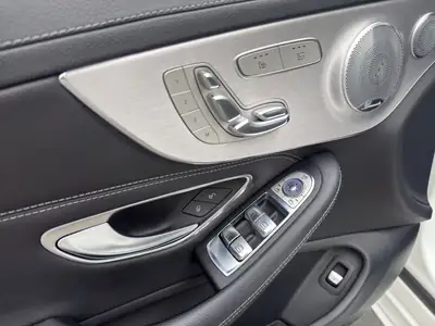 Mercedes-Benz C 43 AMG Cabriolet 4Matic — Décapotable sportive 390 ch, kilométrage modéré — Thumbnail 13