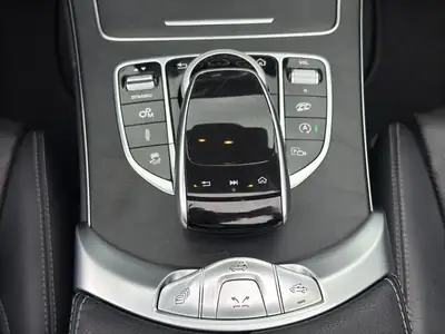 Mercedes-Benz C 43 AMG Cabriolet 4Matic — Décapotable sportive 390 ch, kilométrage modéré — Thumbnail 23