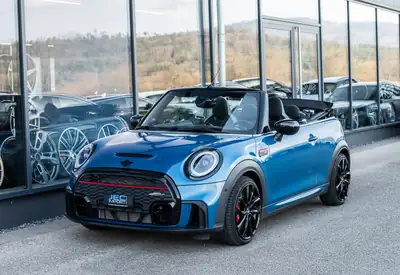 MINI Cooper JCW Cabrio — Cabriolet sportif 231 ch, faible kilométrage, garantie 48 mois — dashboard