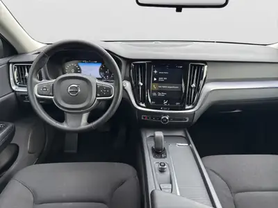 Volvo V60 B3 Mild Hybrid — Familial élégant, motorisation écologique et affaires complètes — Miniatur 11