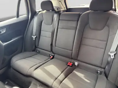 Volvo V60 B3 Mild Hybrid — Familial élégant, motorisation écologique et affaires complètes — Miniatur 10