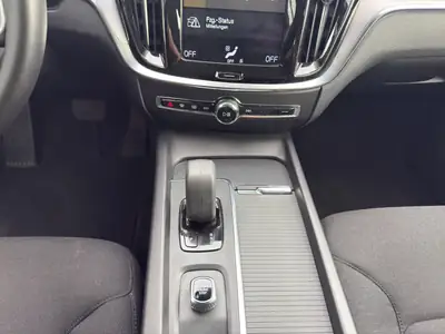 Volvo V60 B3 Mild Hybrid — Familial élégant, motorisation écologique et affaires complètes — Miniatur 12