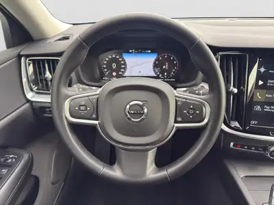 Volvo V60 B3 Mild Hybrid — Familial élégant, motorisation écologique et affaires complètes — Miniatur 13