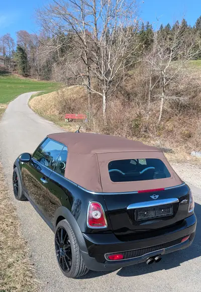 MINI Cooper Cabrio John Cooper Works — Cabriolet sportif 211 ch, sans accident — Innenraum