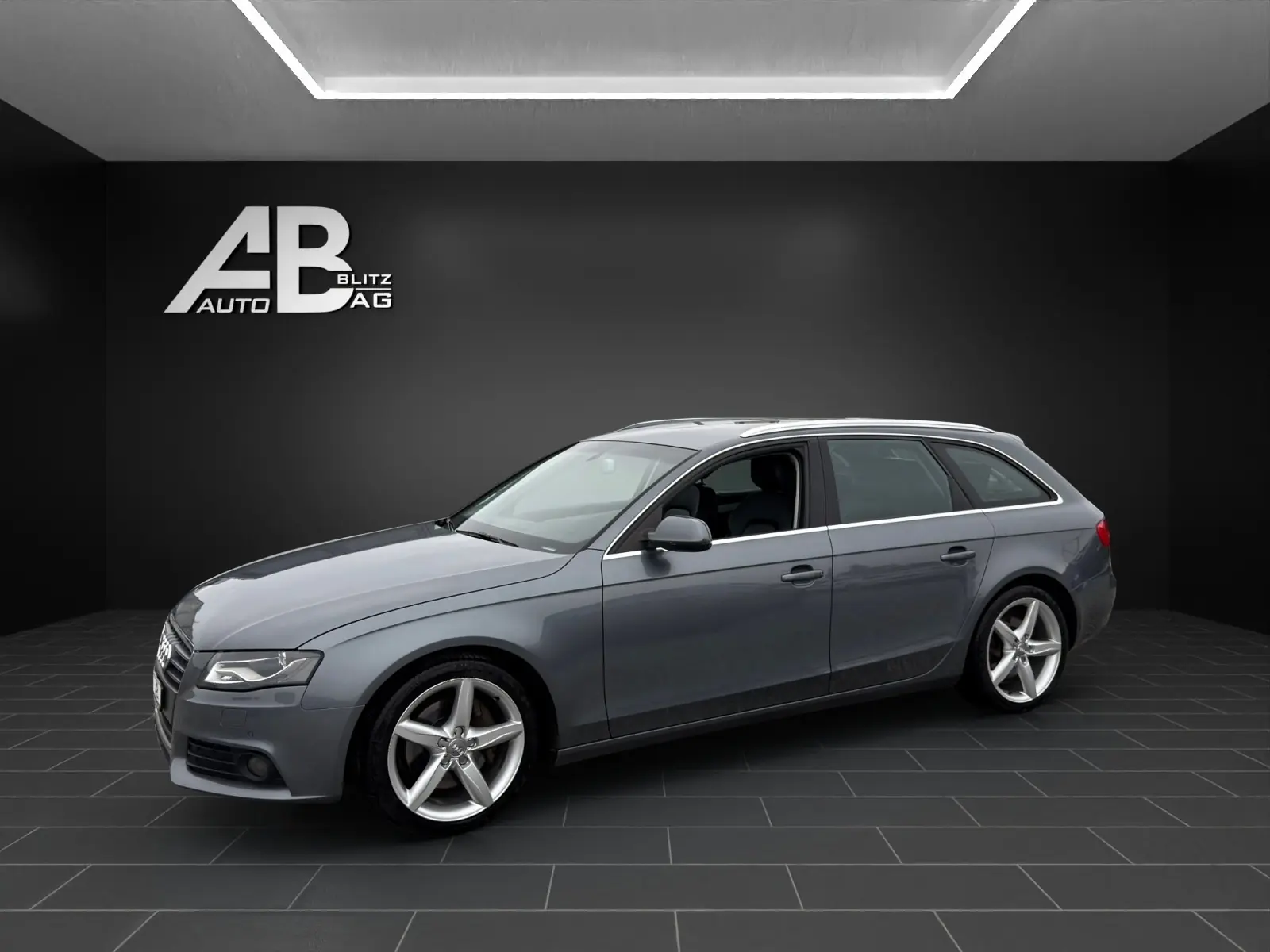 Audi A4 2012 occasion Hunzenschwil — 2