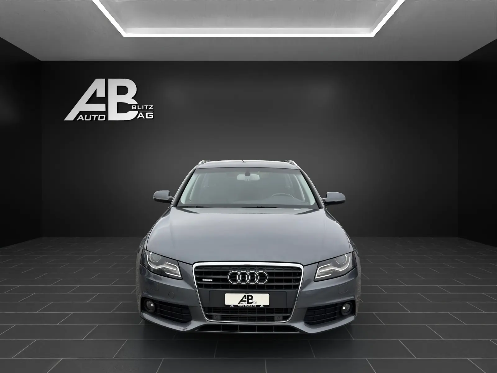 Audi A4 2012 occasion Hunzenschwil — 1