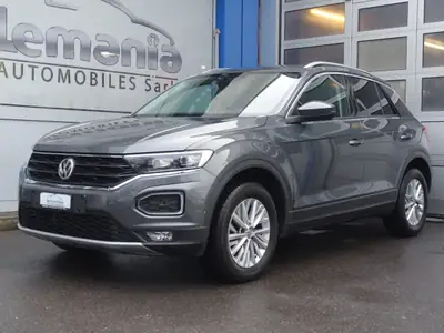 VW T-Roc 1.5 TSI EVO Advance DSG — Compact SUV urbain performant, 36'550 km — side view