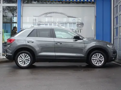 VW T-Roc 1.5 TSI EVO Advance DSG — Compact SUV urbain performant, 36'550 km — Thumbnail 8