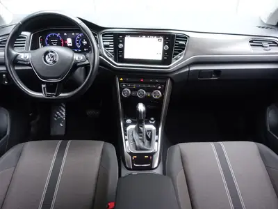 VW T-Roc 1.5 TSI EVO Advance DSG — Compact SUV urbain performant, 36'550 km — Thumbnail 11