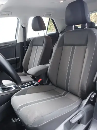 VW T-Roc 1.5 TSI EVO Advance DSG — Compact SUV urbain performant, 36'550 km — Thumbnail 10