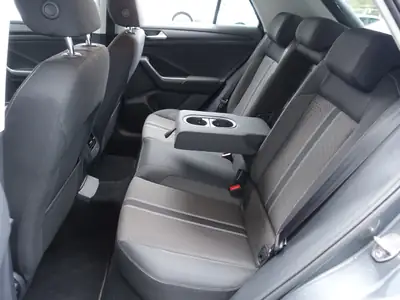 VW T-Roc 1.5 TSI EVO Advance DSG — Compact SUV urbain performant, 36'550 km — Thumbnail 15