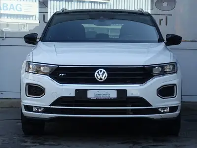Volkswagen T-Roc 2.0 TSI 190 ch — SUV complet avec transmission intégrale et équipements premium — rear view