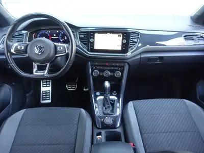 Volkswagen T-Roc 2.0 TSI 190 ch — SUV complet avec transmission intégrale et équipements premium — Thumbnail 12