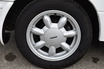 Mazda MX-5 1.6i-16 — Roadster classique de 1994, propulsion pure et plaisir de conduire — Thumbnail 18
