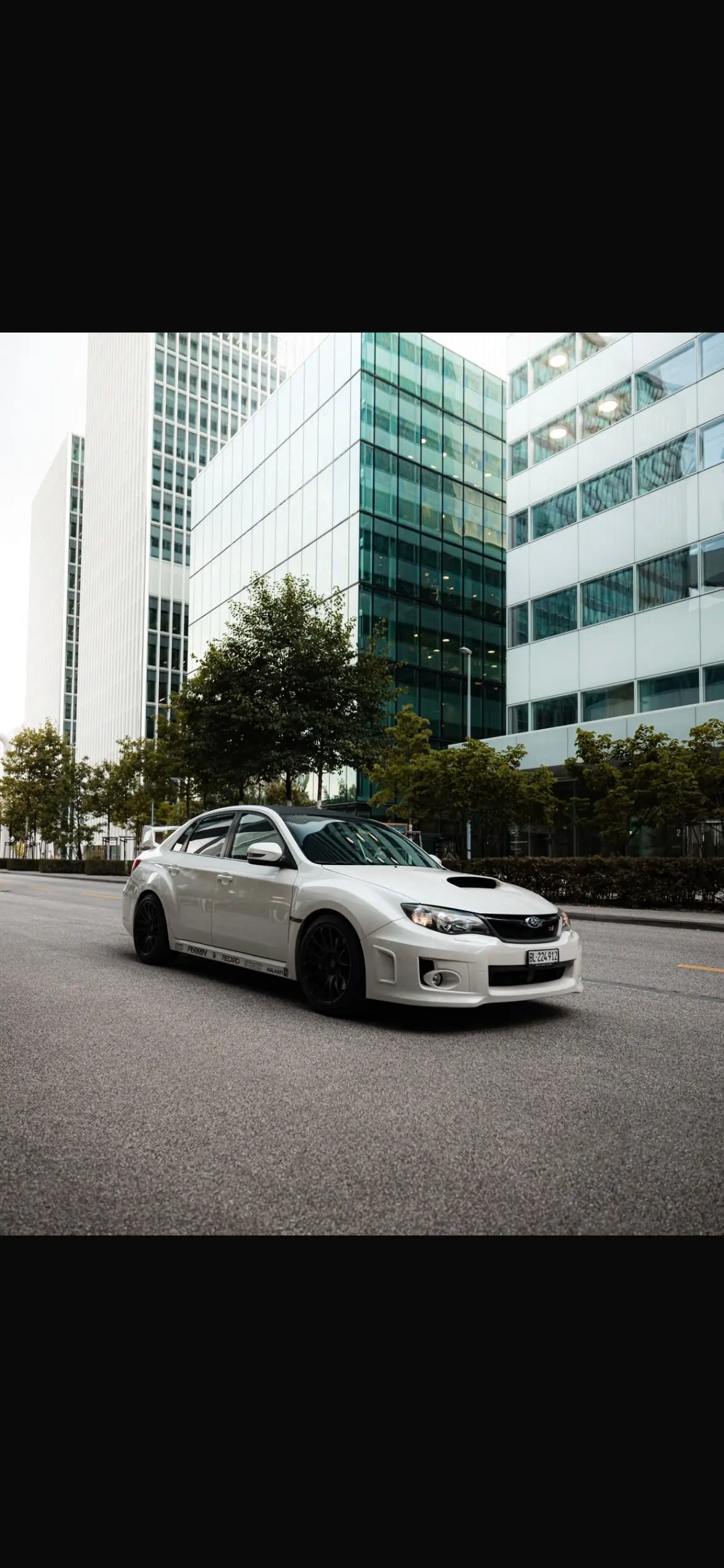 Subaru WRX STI Sport 2.5 Turbo 4WD — Berline sportive 301 ch, châssis KW, moins de 100 000 km