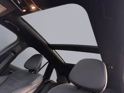 Mercedes-Benz GLC 220 d AMG Line 4MATIC — SUV diesel hybride, 20 km au compteur — Miniature 12