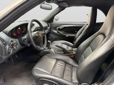 Porsche 911 Carrera 4 Cabriolet 2003 — Roadster mythique, état neuf, 22 798 km — Miniature 9